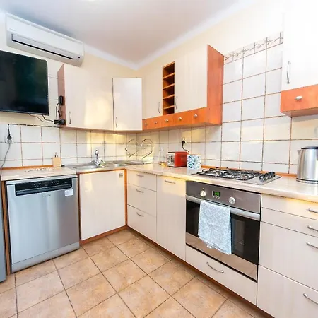 Appartamento Jungle A/c P4you Pl *
